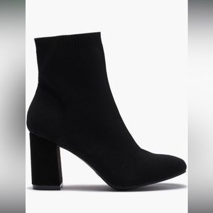 MIA Erika Stretch Booties Size Black NWT Nordstrom